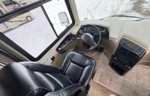 2018 Jayco Motorhome sleeps 10!