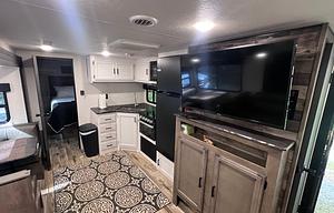 Time Off...2024 Venture RV Stratus Sport SR289VBHS