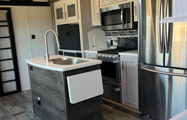 2020 Keystone RV Montana High Country 335BH