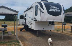2022 Jayco Eagle 335RDOK RV rental photo 2