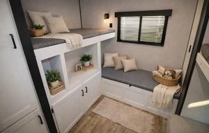 Hideout Haven - Keystone Hideout 318BR