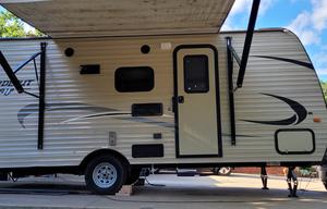2016 Keystone RV Hideout Single Axle 175LHS RV rental photo 3