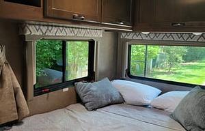 2020  Four Winds 23U $195/night