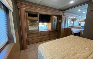 Beautiful Bay Star - Huge Floor Plan!
