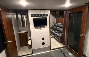 Forest River trailer, spacious 2 bathrooms