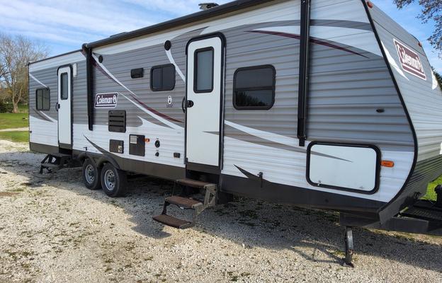 2017 Dutchmen RV Coleman Lantern Series 300TQ