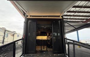 2021 Momentum G-Class 25G RV rental photo 2