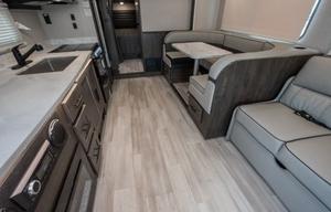 C16 *NEW* Leprechaun 8Sleeper 2 SlideOut rooms WOW