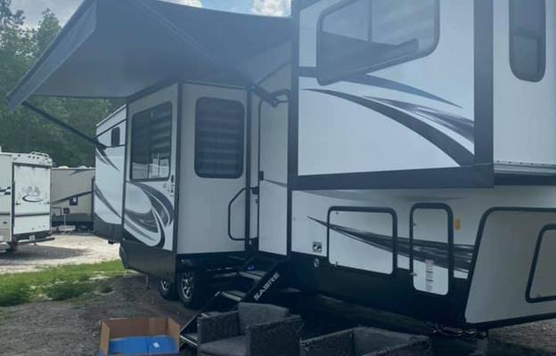 2020 Forest River RV Sabre 37FLH