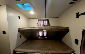 2018 CrossRoads RV Sunset Trail Super Lite SS336BH