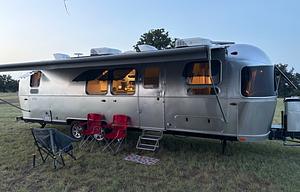 Airstream Glamping in Style/Remote OfficeStarlink