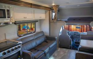 C06 - 10 Person w/ Bunk- The RV Rental Factory
