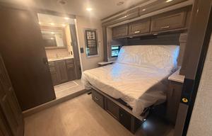RIVIERA COACH