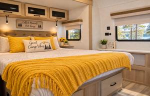 Rockwood 2720IK | Roam in Style, Smile for Miles