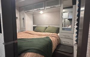 Family friendly RV with 2 A/Cs