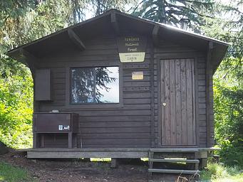 W01, Loop: AREA SHAKES SLOUGH 1 CABIN
