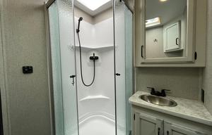 (Unit 1) 2022 Jayco with bunks!