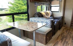Luxury Desert Wanderer-Two Private Bedrooms