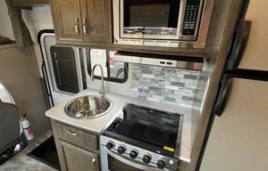 2022 Gulf Stream 24 ft RV with free private shuttle