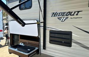 24’ keystone hideout! Double bunk!