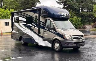 2016 Mercedes Thor Citation (Everythings Included)
