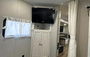 "Texas Triple Chill" Coachmen Shasta 530QB