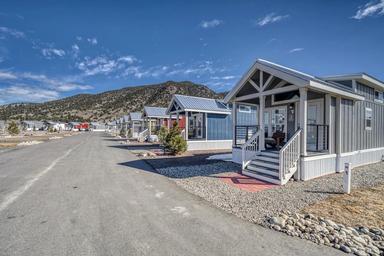 Tiny Home Neighborhood-072-078-1500x1000.jpg