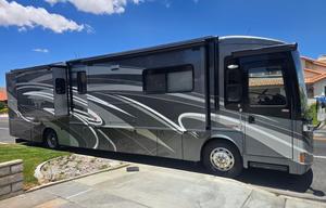 Luxury Winnebago Tour 40CD Experience