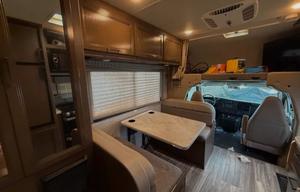 "Dorothy" - Easy Drive-24' Thor Elite - Sleeps 4-6