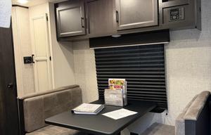 Foothill Rentals, Jayco 224BH Travel Trailer
