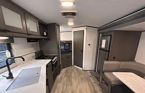 2022 Cruiser MPG 2500BH RV rental photo 5