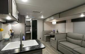 Tracer 260BHSLE - Compact Elegance!