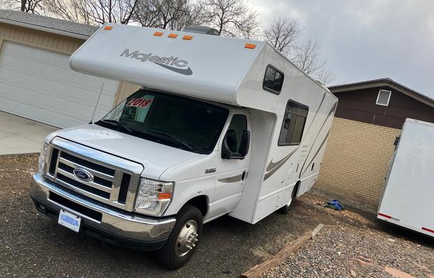 2017 Thor Motor Coach Thor Majestic RV rental photo 1