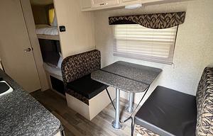2017 Winnebago Micro Minnie 1700BH