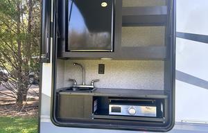 2022 Highland Ridge RV Roamer RF364BHS RV rental photo 6