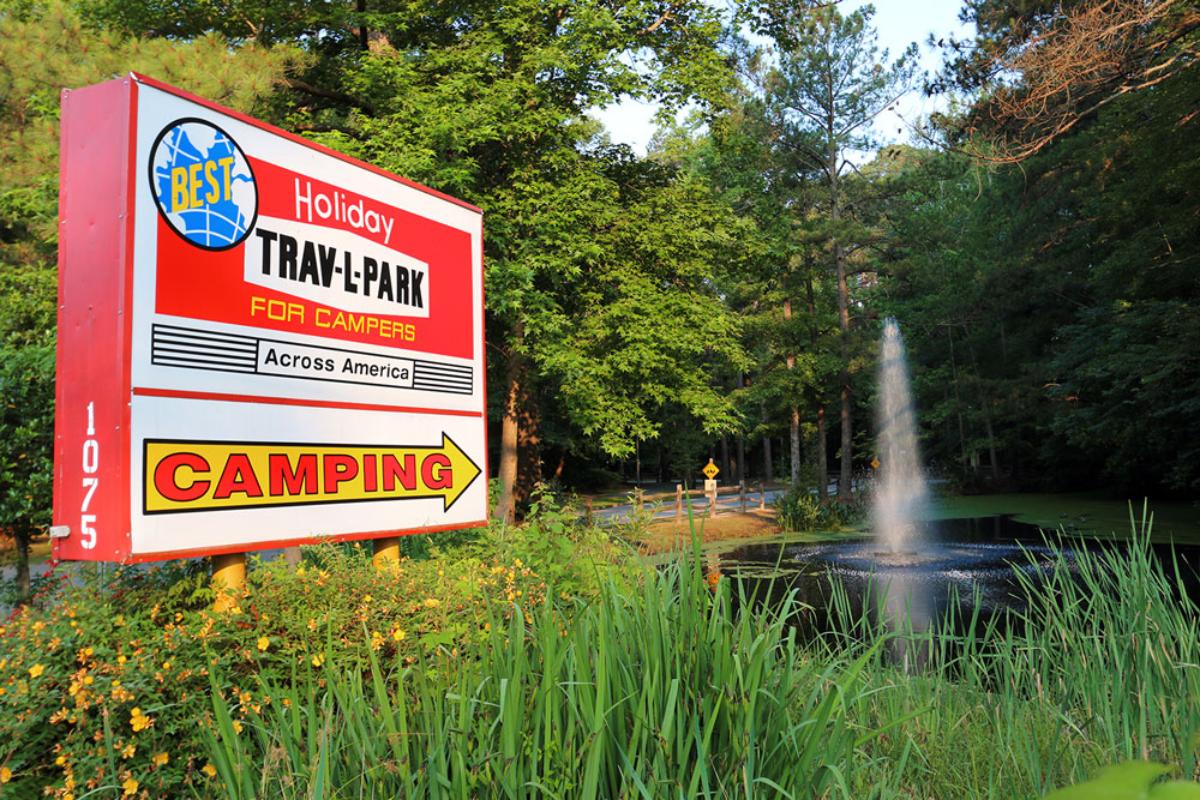 Holiday Trav-l-Park