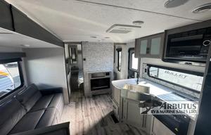 2022 Dutchmen RV Coleman Lantern Series 295QBWE