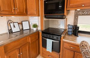 Meet "Nomad" 2019 Winnebago Vista LX