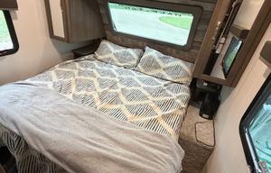2023 Keystone RV Cougar Half-Ton 27BHS