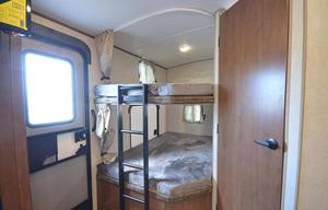 Timber Ridge - 33 ft rugged bunkhouse, sleeps 7-9