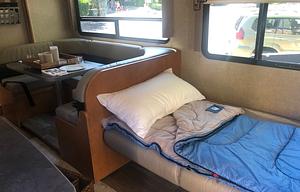 Super Clean 2019 Winnebago Minnie Winnie 31K