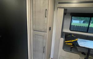 2022 Kodiak Ultra-Lite 289BHSL RV rental photo 10