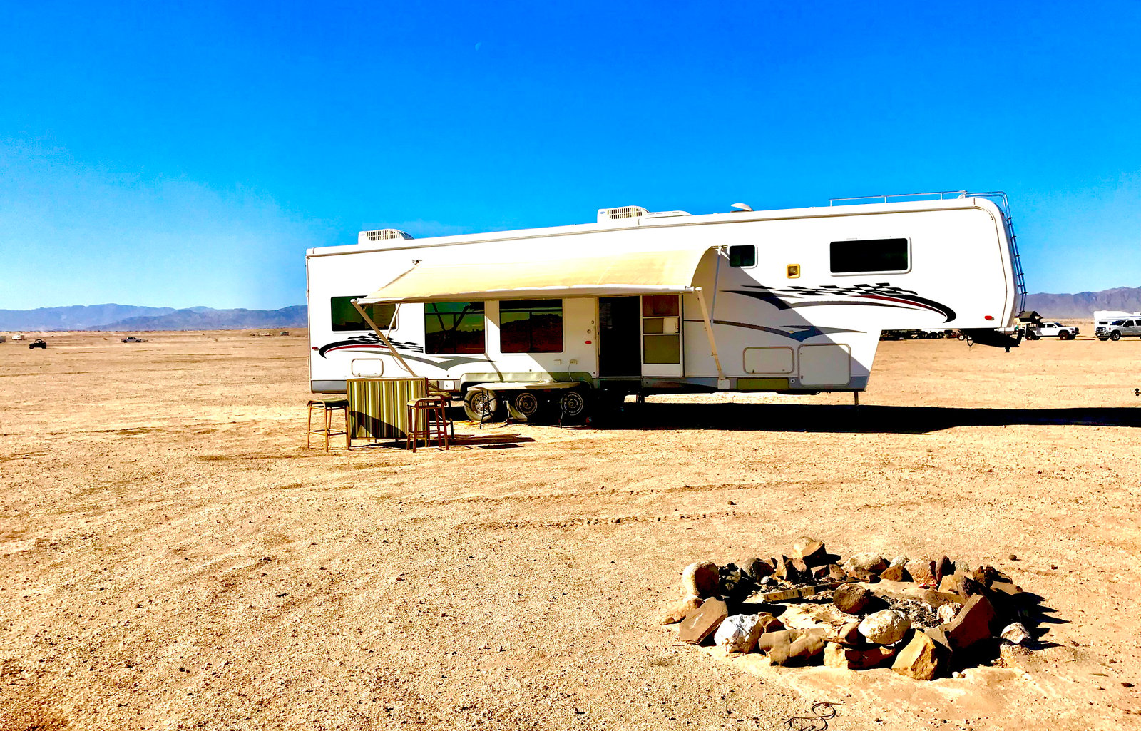 Toy Hauler 5th wheel  Holiday Rambler