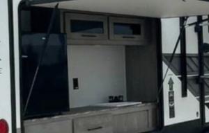 Kids Love The Hitch Hiker 2021 UltraLite-Sleeps 11