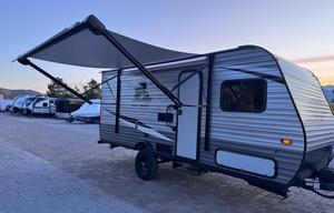 2021 Jayco 174BH Baja Edition w/solar and bunks