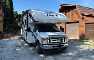 2022 Redhawk 24B RV rental photo 3