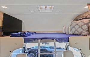 Thor Chateau 31F #87 - Bunkhouse