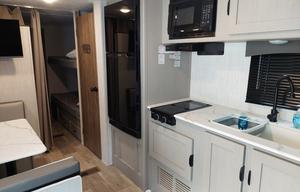 Clipper has room for the family.