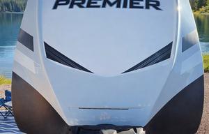 Peyton Lakeview Premier