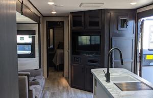 *NEW* 2022 3 slide Jayco 33RBTS 2 bedroom